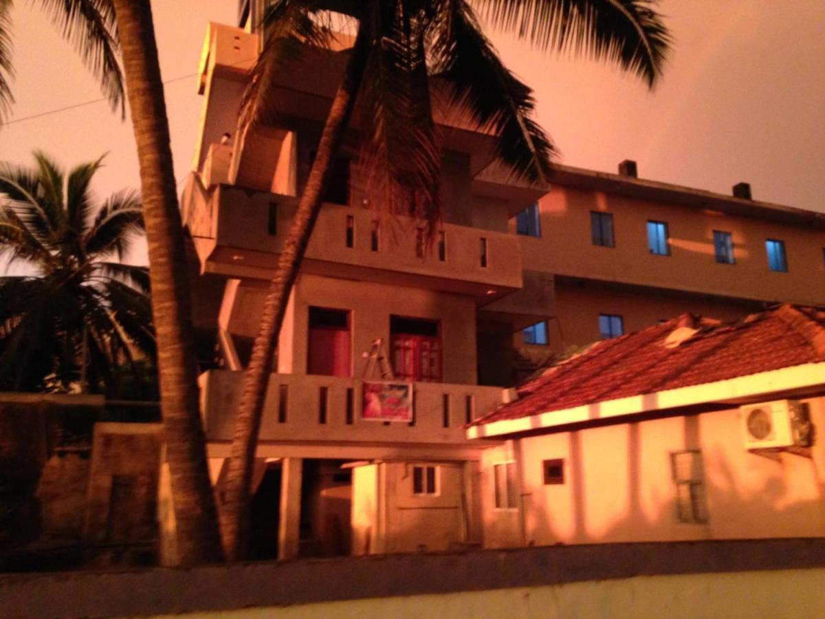 Tms Beach House Negombo Exteriör bild